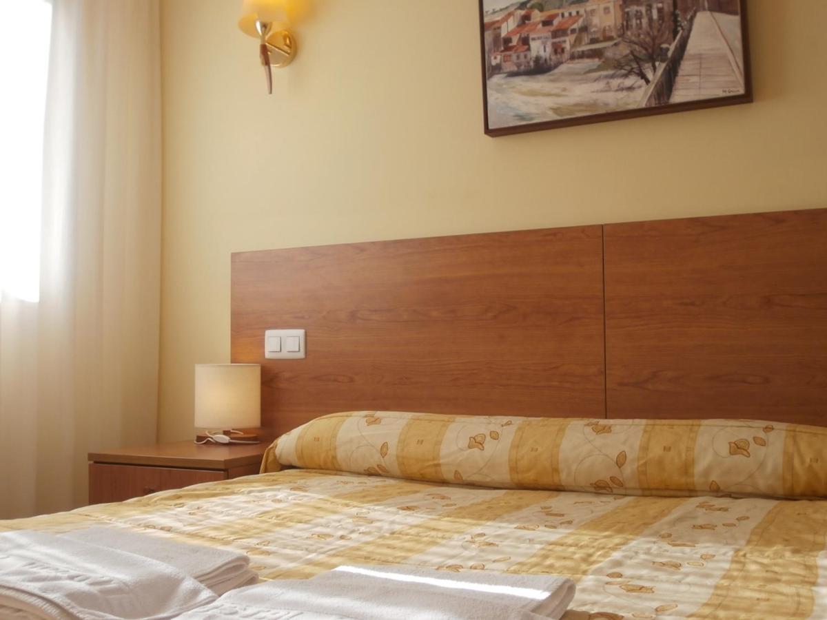 Hostal El Volante Estella Luaran gambar