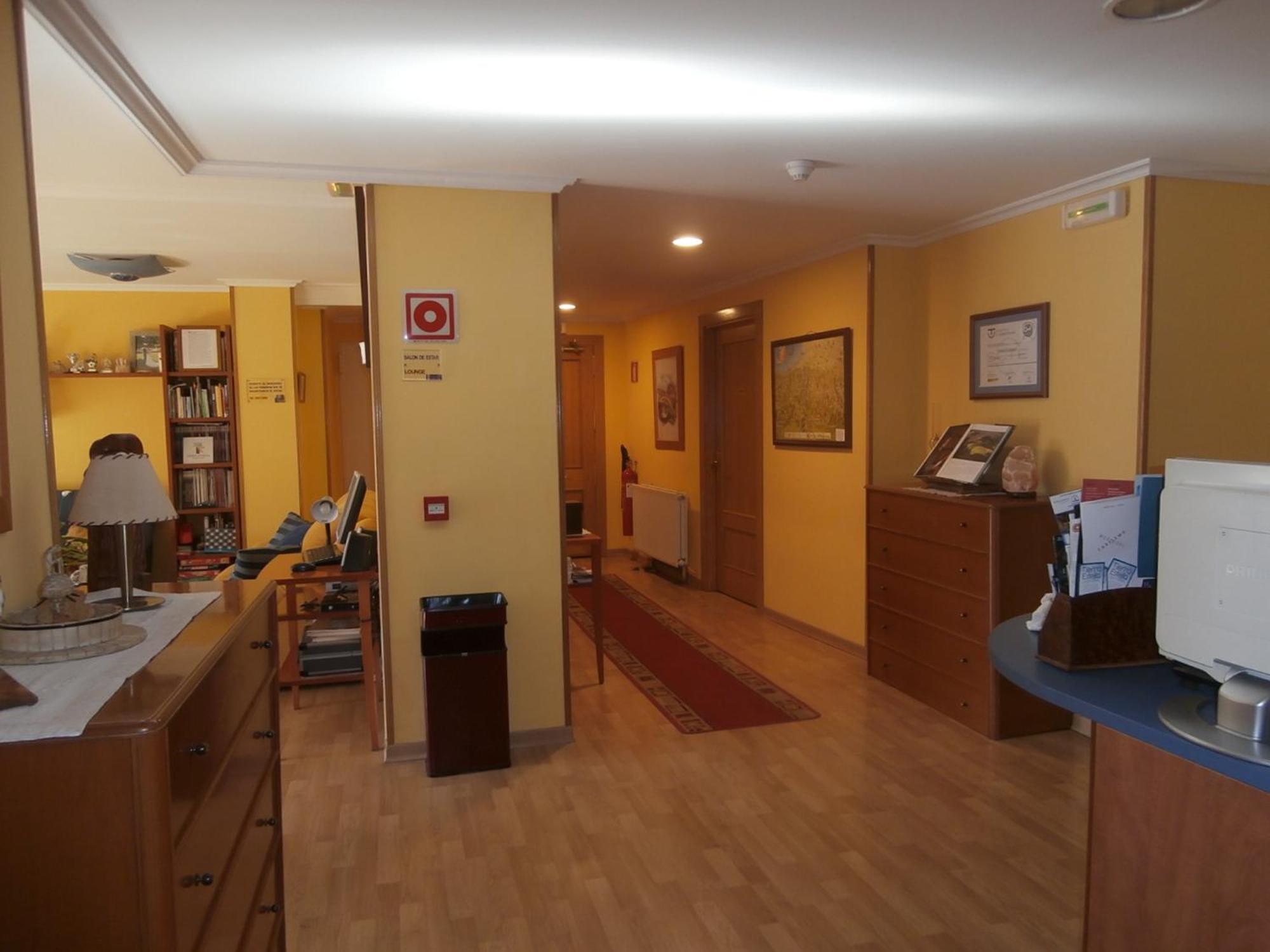 Hostal El Volante Estella Luaran gambar
