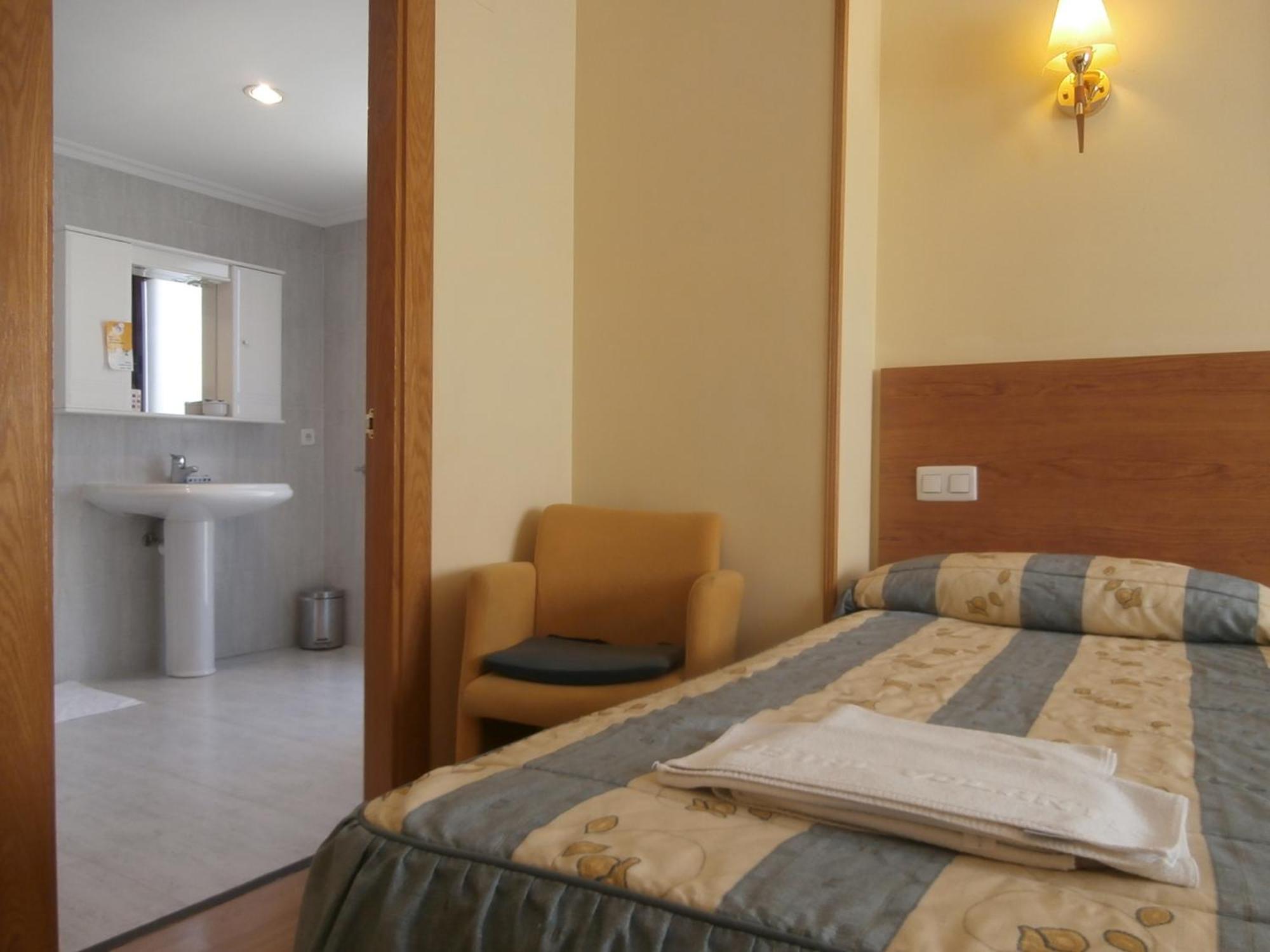 Hostal El Volante Estella Luaran gambar