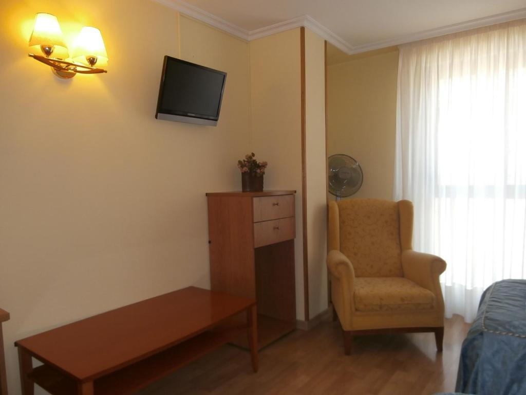 Hostal El Volante Estella Luaran gambar