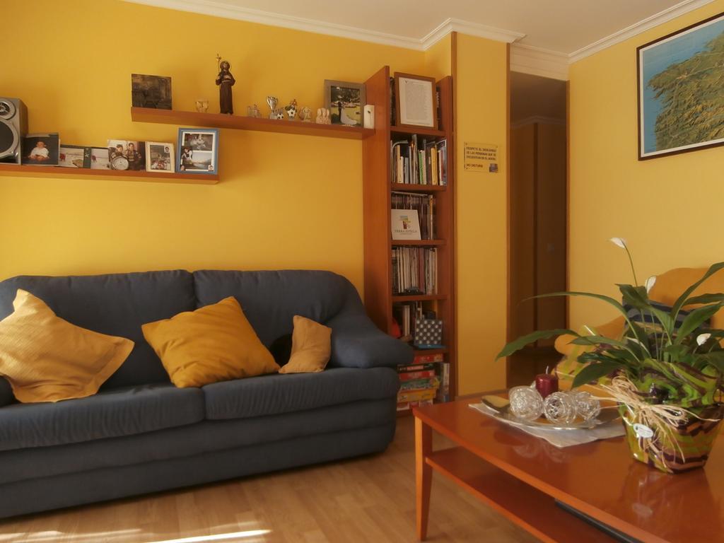 Hostal El Volante Estella Luaran gambar