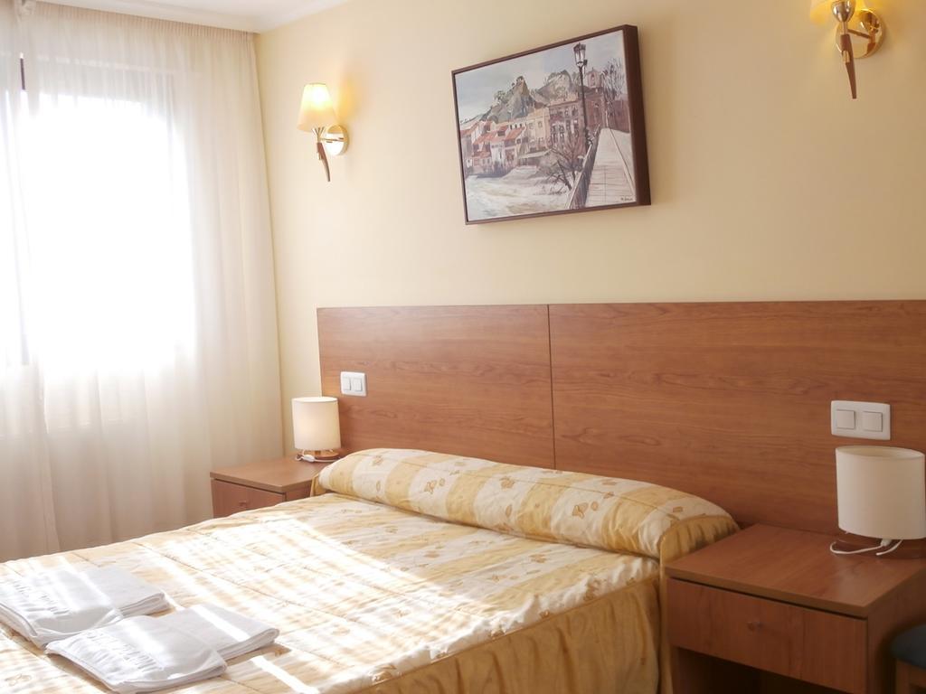 Hostal El Volante Estella Luaran gambar