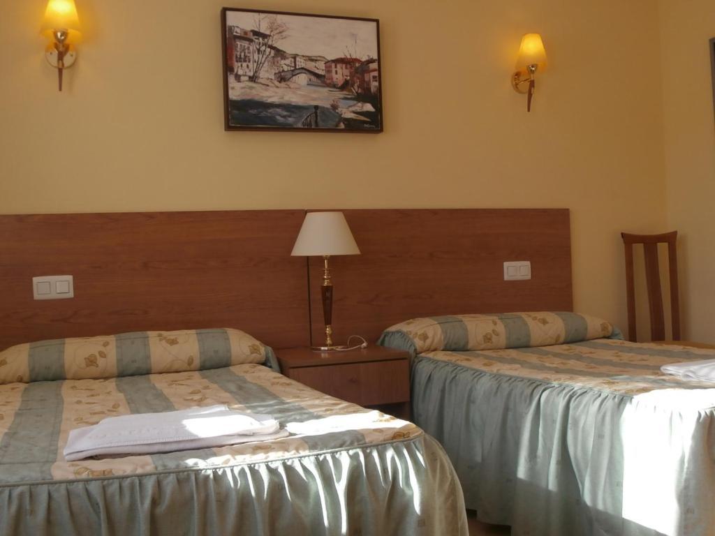 Hostal El Volante Estella Luaran gambar